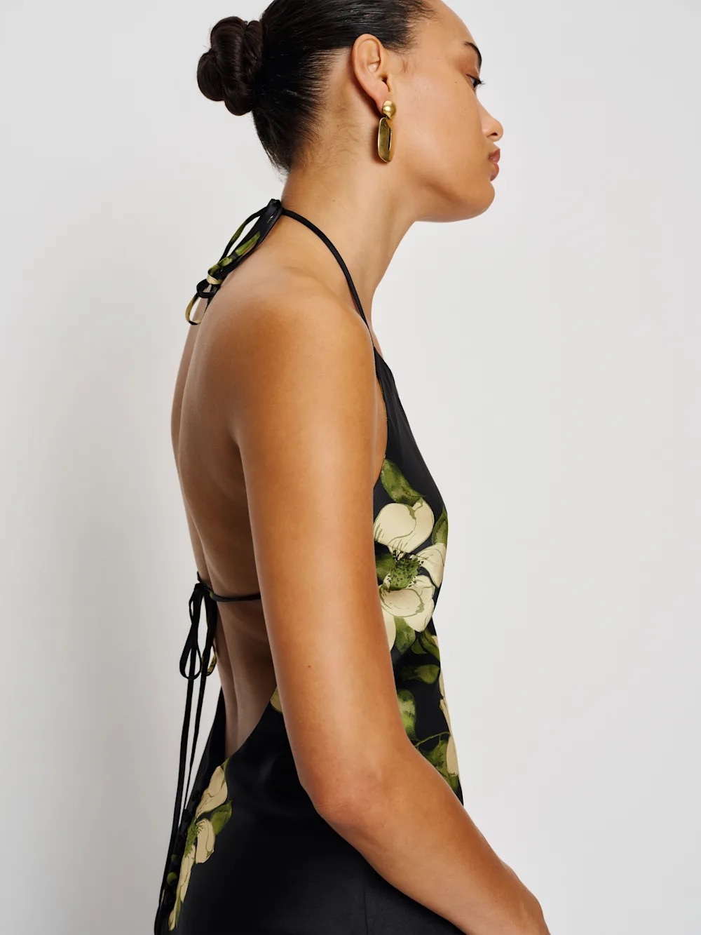 Reformation Jennis Silk Dress In Mood For Love, NWOT, NEVER WORN, NO FLAWS. - Picture 3 of 15